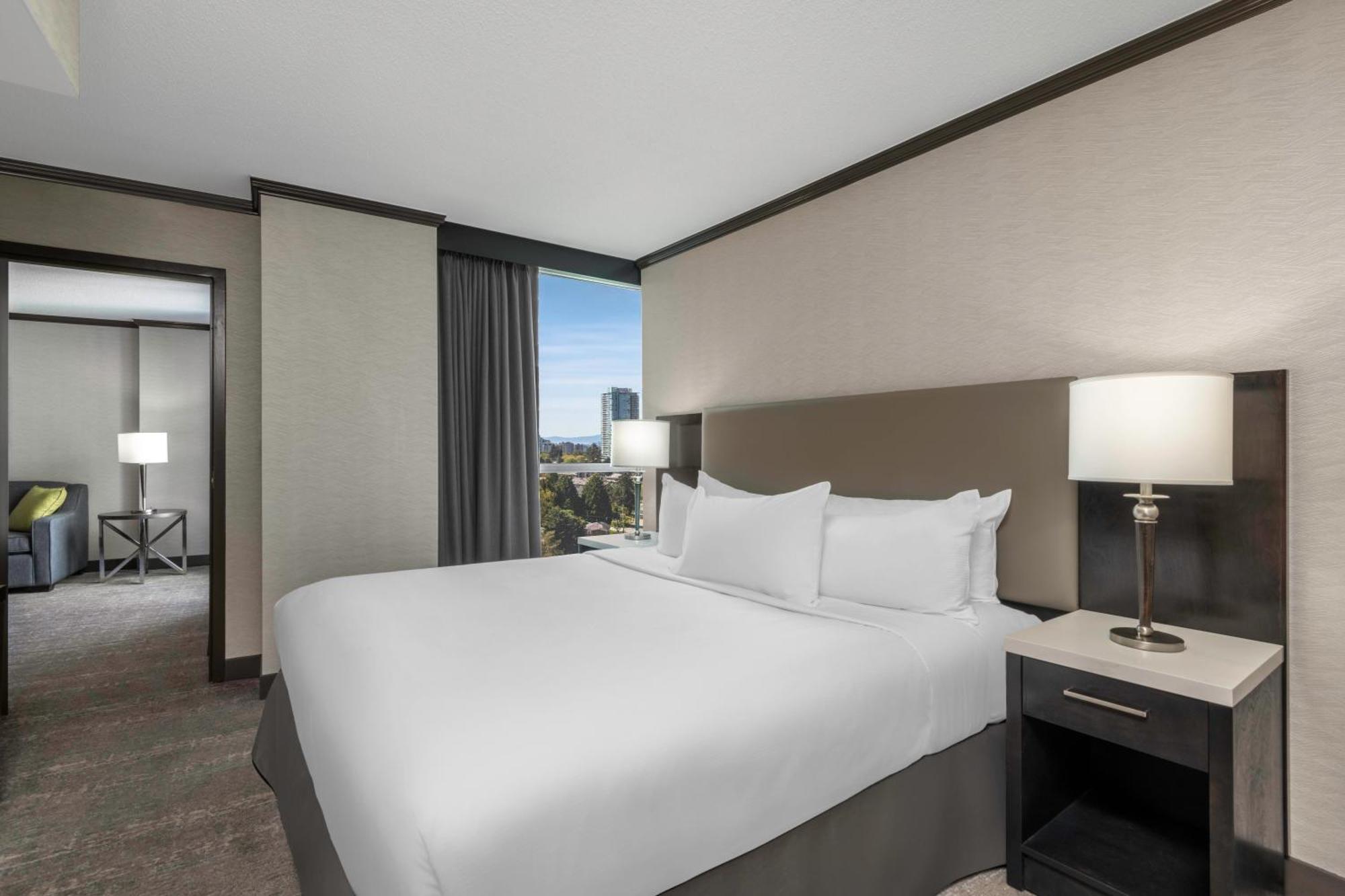 Hilton Vancouver Metrotown Бернабі Екстер'єр фото